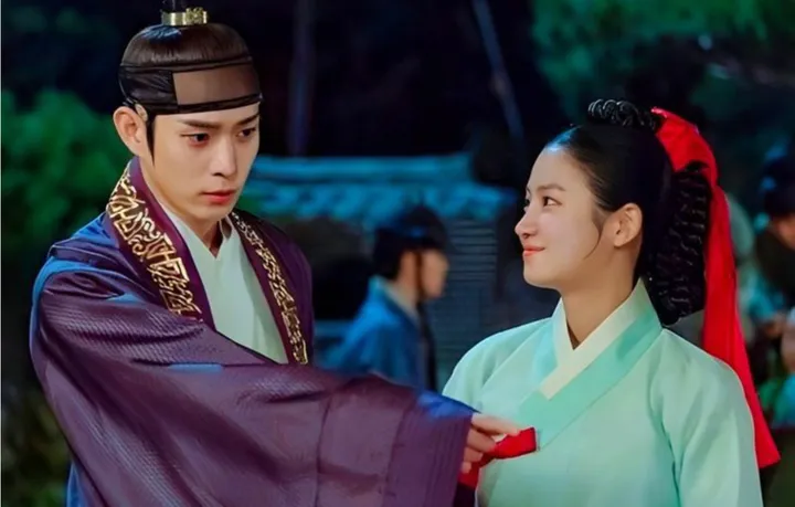 Ulasan Film The Forbidden Marriage: Kisah Cinta Terlarang di Layar Lebar